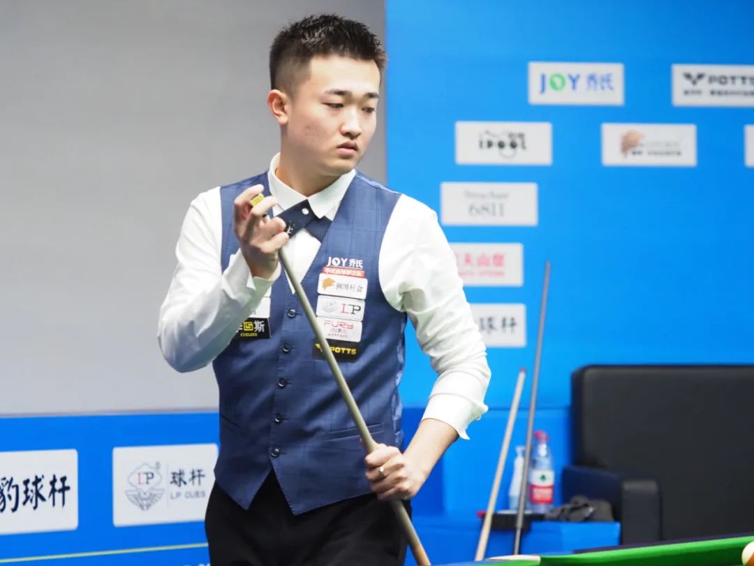 半场的点球 半场的点球