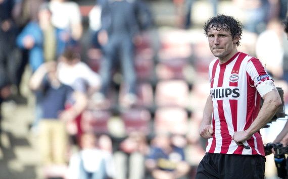 踢横梁具有 踢横梁具有