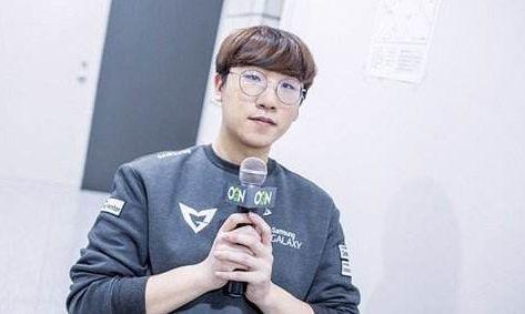 大亏损与目 大亏损与目