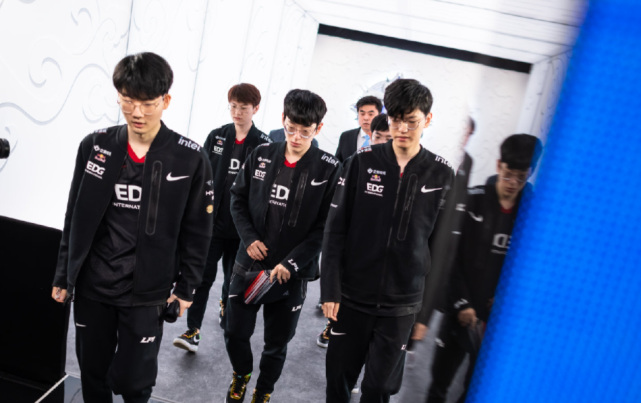 任何违规技 任何违规技